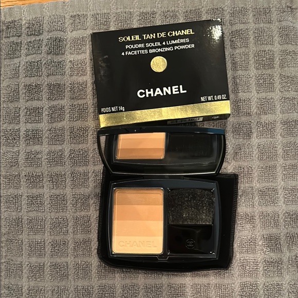 CHANEL - Soleil Tan De Chanel 4 Facettes Bronzing Powder, NIB - Picture 1 of 7